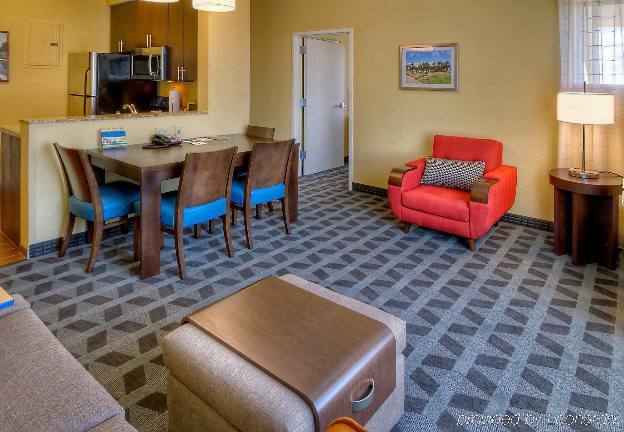 Towneplace Suites Oklahoma City Airport Exteriör bild