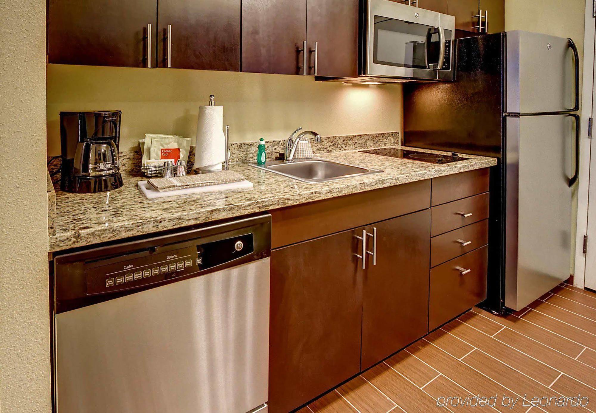 Towneplace Suites Oklahoma City Airport Exteriör bild